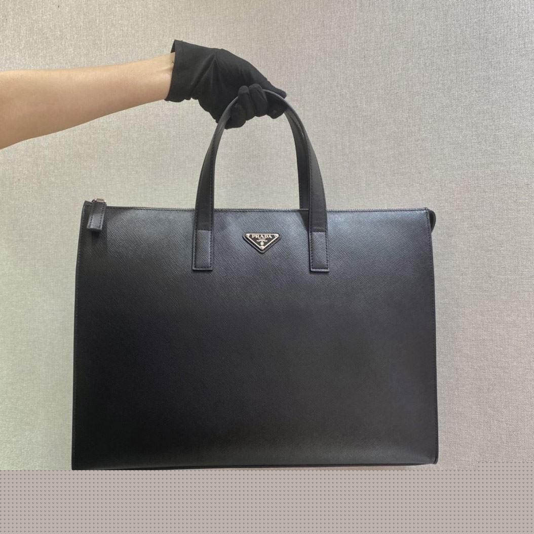 Pra*a top handle bags